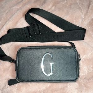 Black Guess crossbody bag